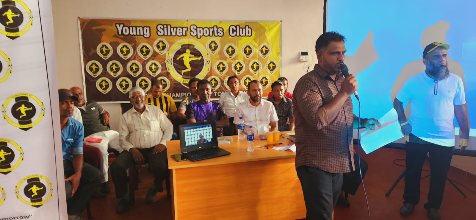 PHOTO 2023 12 17 16 19 21