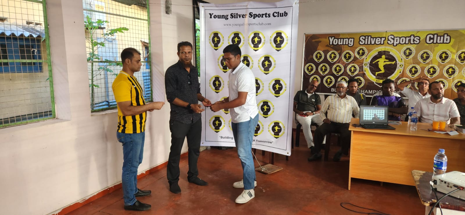 PHOTO 2023 12 17 16 19 22