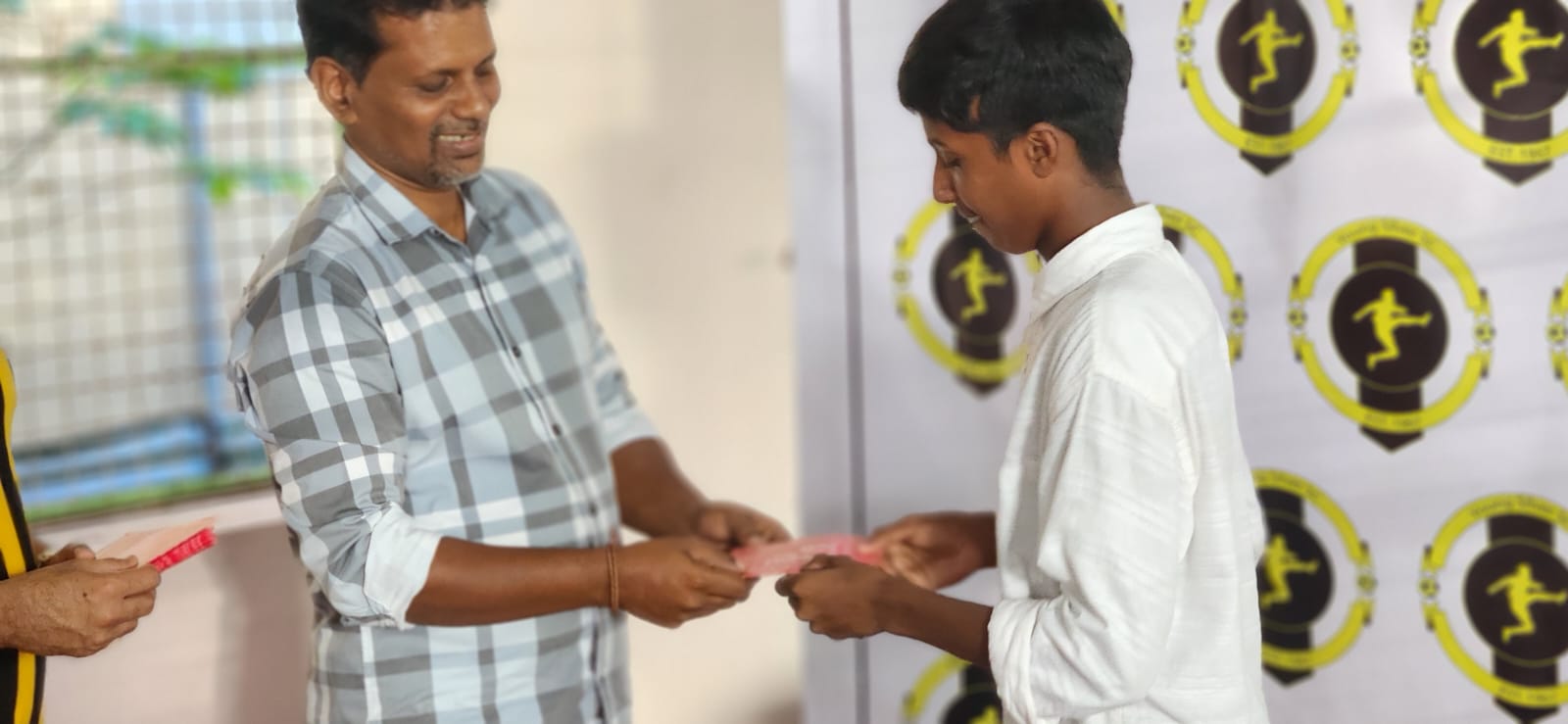 PHOTO 2023 12 17 16 19 24 1