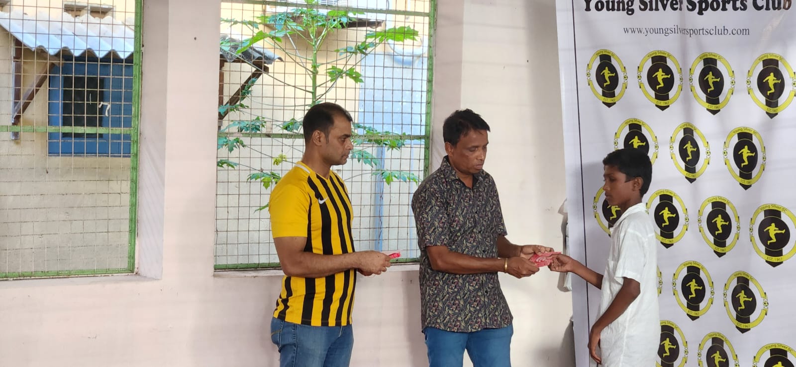 PHOTO 2023 12 17 16 19 24